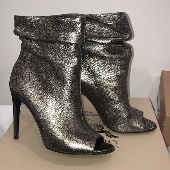 BURBERRY ANKLE BOOTS - Picture 3 of 8